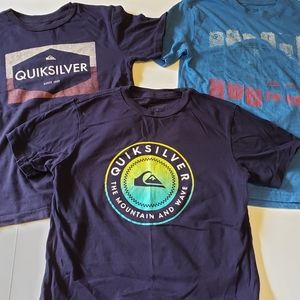 Quicksilver Boy size small t-shirts